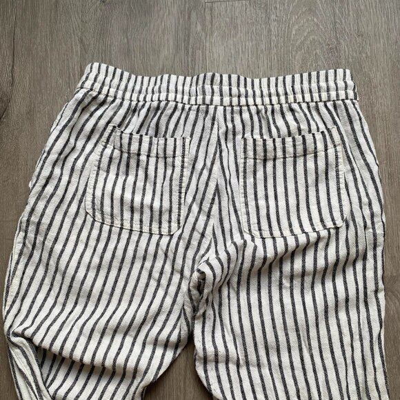 Old Navy Mid-Rise Cropped Linen-Blend Pants Small - Picture 8 of 10